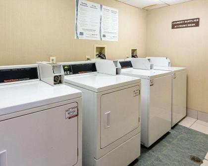 Comfort Inn Oxon Hill - image 2