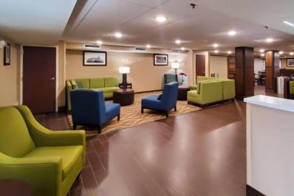 Comfort Inn Oxon Hill - image 7