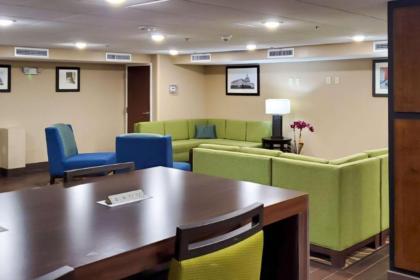 Comfort Inn Oxon Hill - image 8