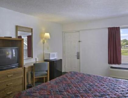 Travelodge by Wyndham Ozona - image 3