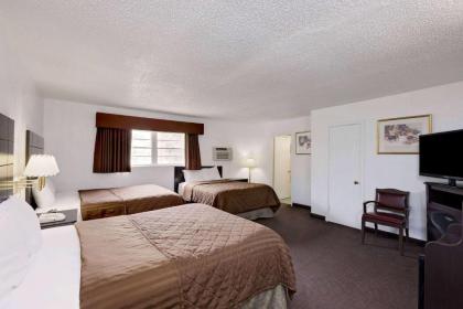 Travelodge by Wyndham Ozona - image 9