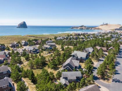 Haystack Haven Modern beach house ideal for couples dogs welcome