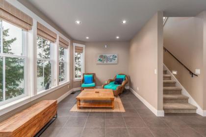 Riverfront Dream luxurious 6 bdrm home with views in the heart of Pacific City - image 17
