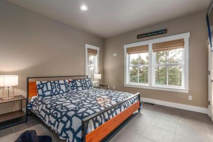 Riverfront Dream luxurious 6 bdrm home with views in the heart of Pacific City - image 18