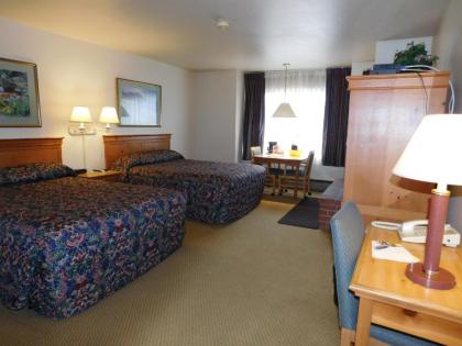 Pacific Gardens Inn - image 12