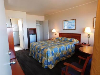Sea Breeze Motel - image 11