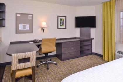Candlewood Suites Paducah an IHG Hotel - image 13