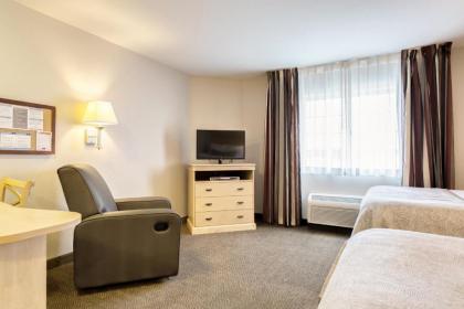 Candlewood Suites Paducah an IHG Hotel - image 4