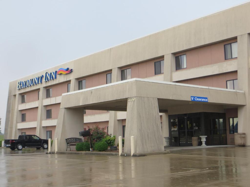 Baymont by Wyndham Paducah - image 6