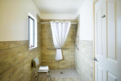 Knights Inn Page - image 9