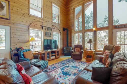 Red Top Lodge - main image