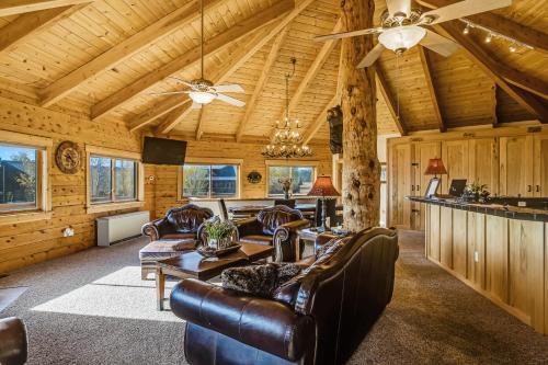 Snow Circle Lodge - image 2