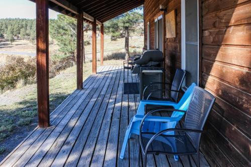 Split Pine Cabin - image 5
