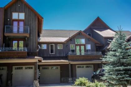 Luxury RiverFront Townhome (2 Bed)