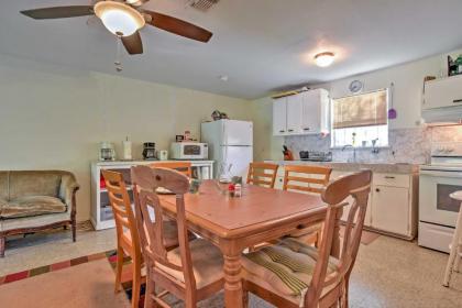 Las Brisas Home with Lighted Fishing Pier and Kayaks - image 6