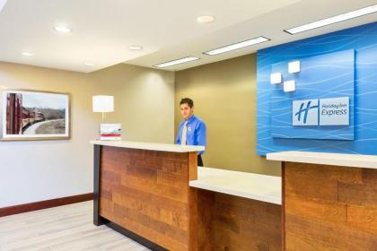 Holiday Inn Express Palestine an IHG Hotel - image 12