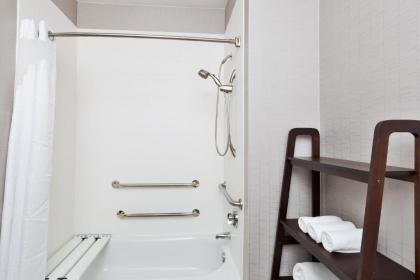Holiday Inn Express Palestine an IHG Hotel - image 6
