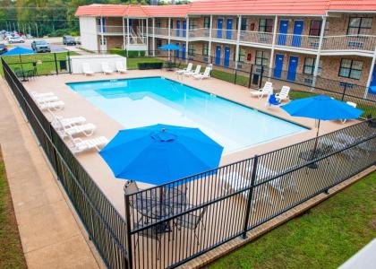 Motel 6-Palestine TX - image 11