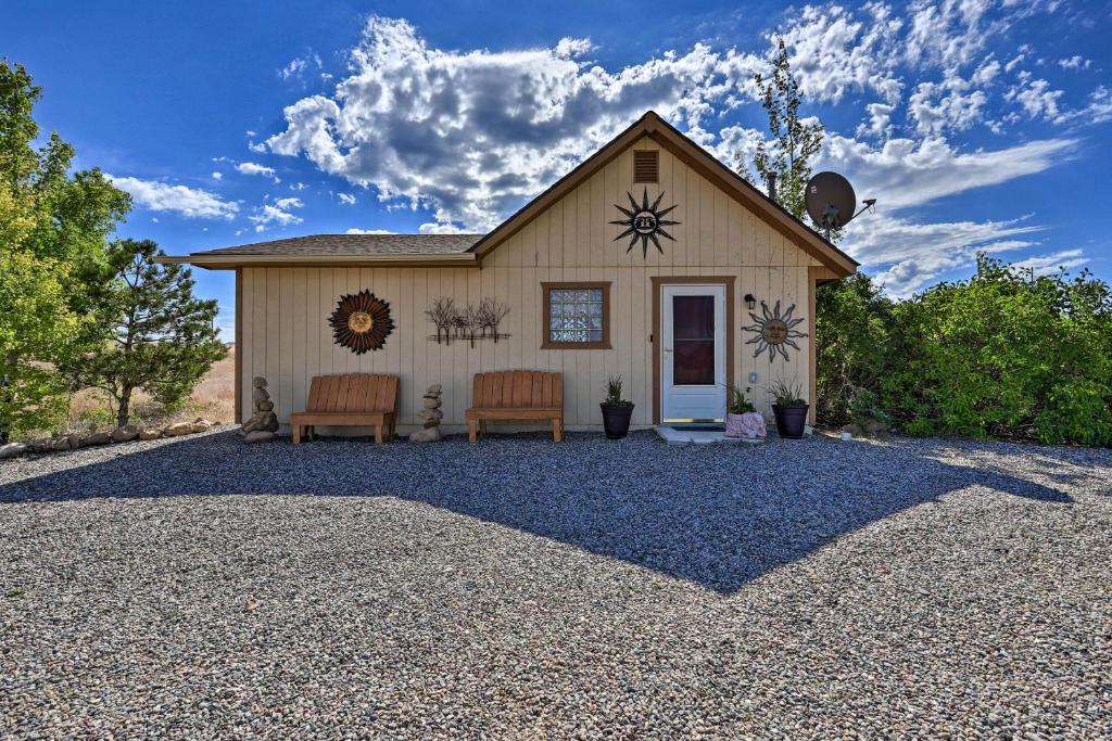 Secluded Home with Patio and Views - 1mi to Vineyards - main image
