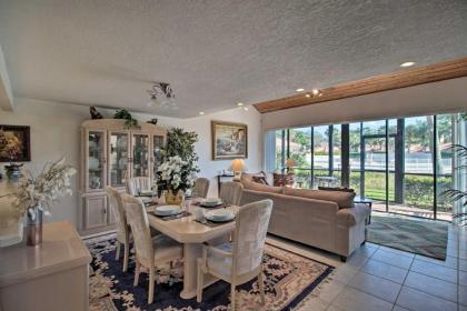 Relaxing Palm Beach Getaway with Pool Access - image 7