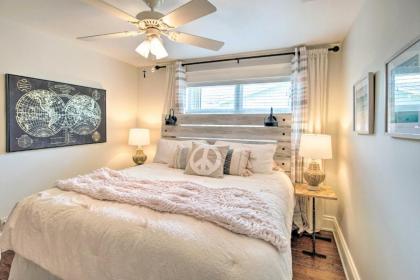 Luxury Getaway in Palm Beach Gardens! - image 14
