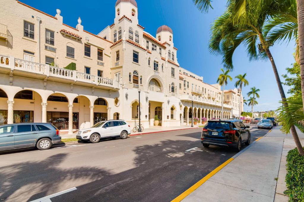 Palm Beach Hotel Penthouse 3 - 2bd-2ba - image 6