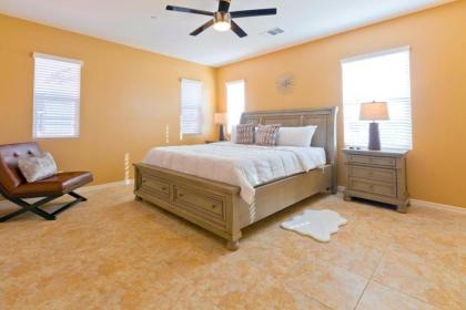 Palm Desert Getaway Villa - image 17