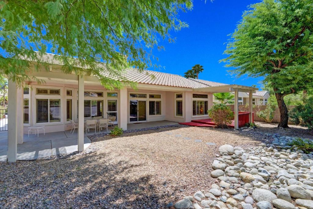 Sun City Resort Villa - main image