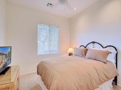 Whitehawk At Palm Desert