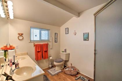 Serene Country Club Getaway on Golf Course! - image 16
