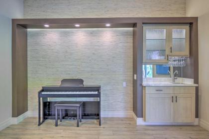 Luxe Desert Retreat with Private Outdoor Oasis! - image 12