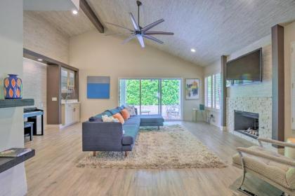 Luxe Desert Retreat with Private Outdoor Oasis! - image 3