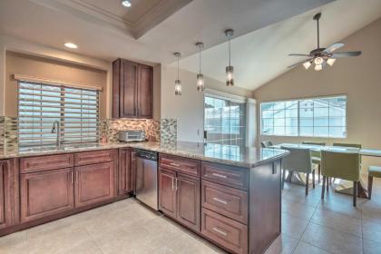 Luxe Desert Retreat with Private Outdoor Oasis! - image 6
