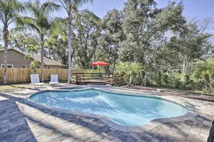 Pet Friendly Home with Fire Pit   10 mins to Gulf