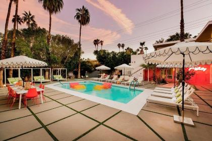 Hotel in Palm Springs California