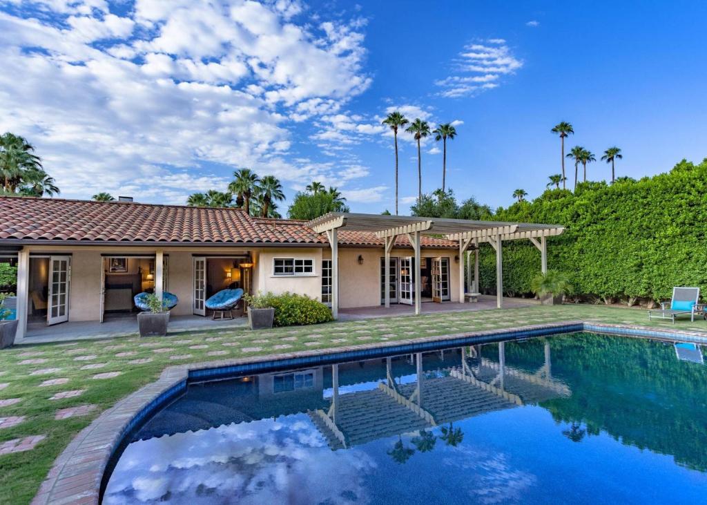 The Sol Lesser Estate - main image