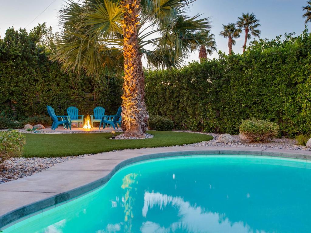Under the Palms - image 3