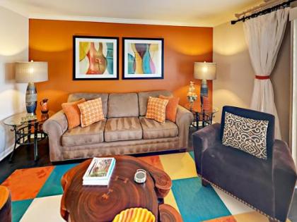 Palm Springs Townhouse Hideaway - image 5
