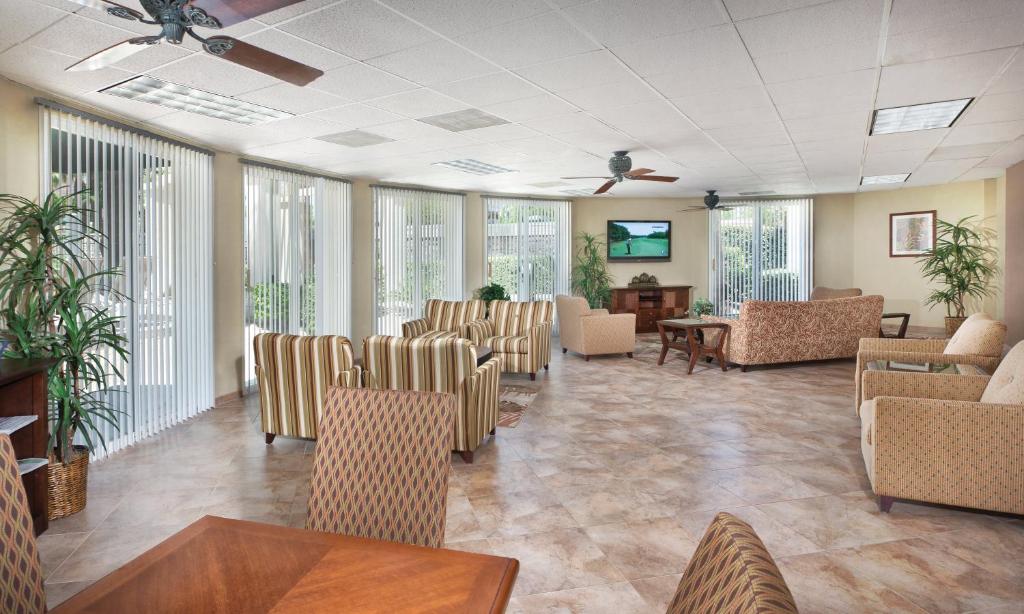 WorldMark Palm Springs - image 4