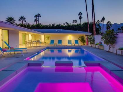 Pretty in Pink at Indian Canyons Palm Springs