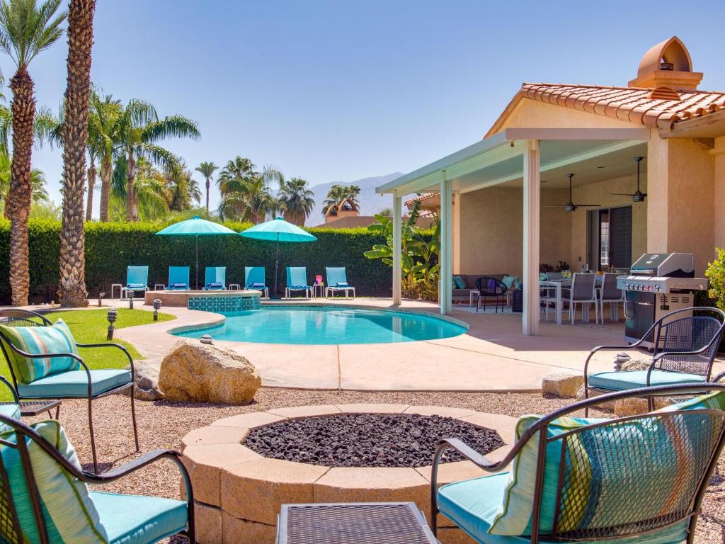 Lions Gate Estate - main image