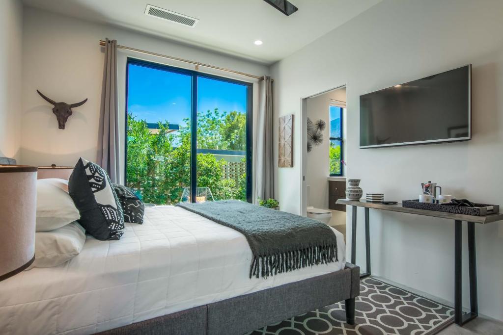 Brand New 2017 Luxury Dream Home - All Private Bathrooms! Must See! - image 3