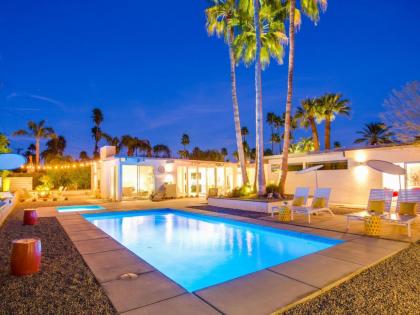 Holiday homes in Palm Springs California