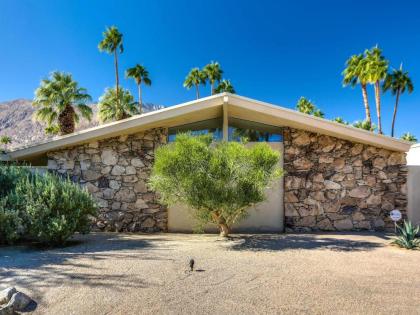 Movie Colony Palms - image 2