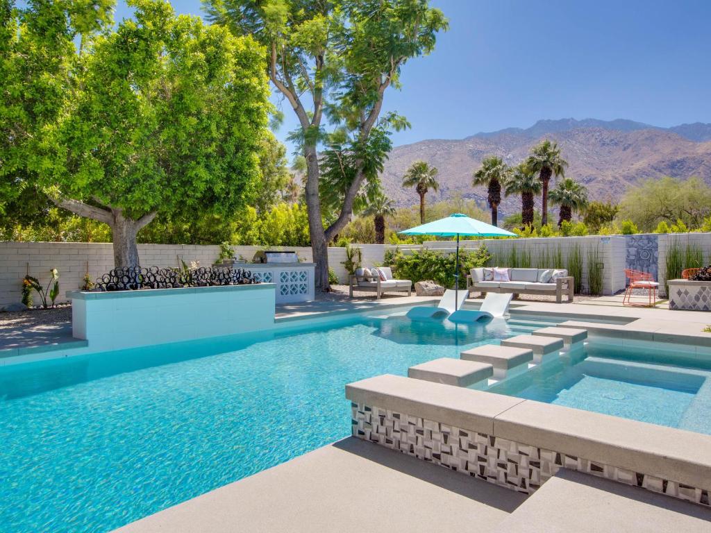 West Elm Pool House 2018 - image 2