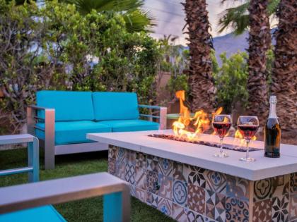 Sunny Palms at Warm Sands - image 2