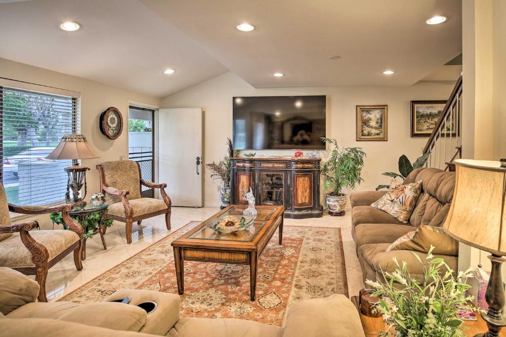 Victorian Condo with Private Veranda and Pool Access - main image
