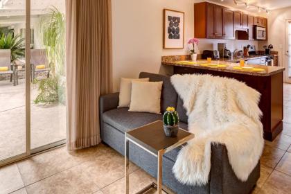 Avance Hotel - image 3