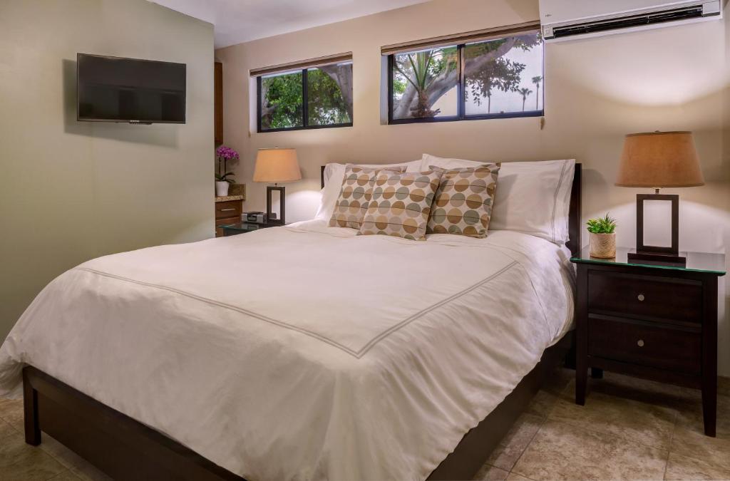Avance Hotel - image 4