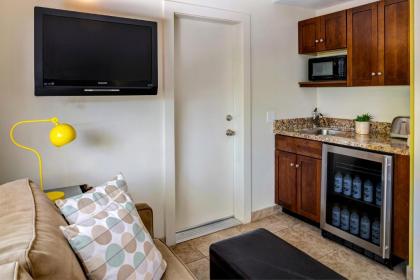 Avance Hotel - image 9